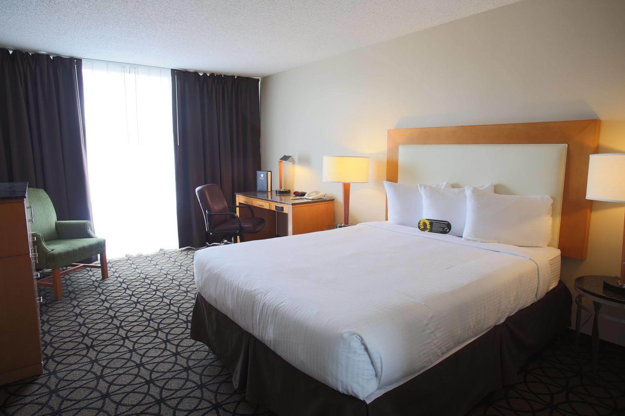 Red Lion Inn & Suites Olympia, Governor Hotel Exteriér fotografie