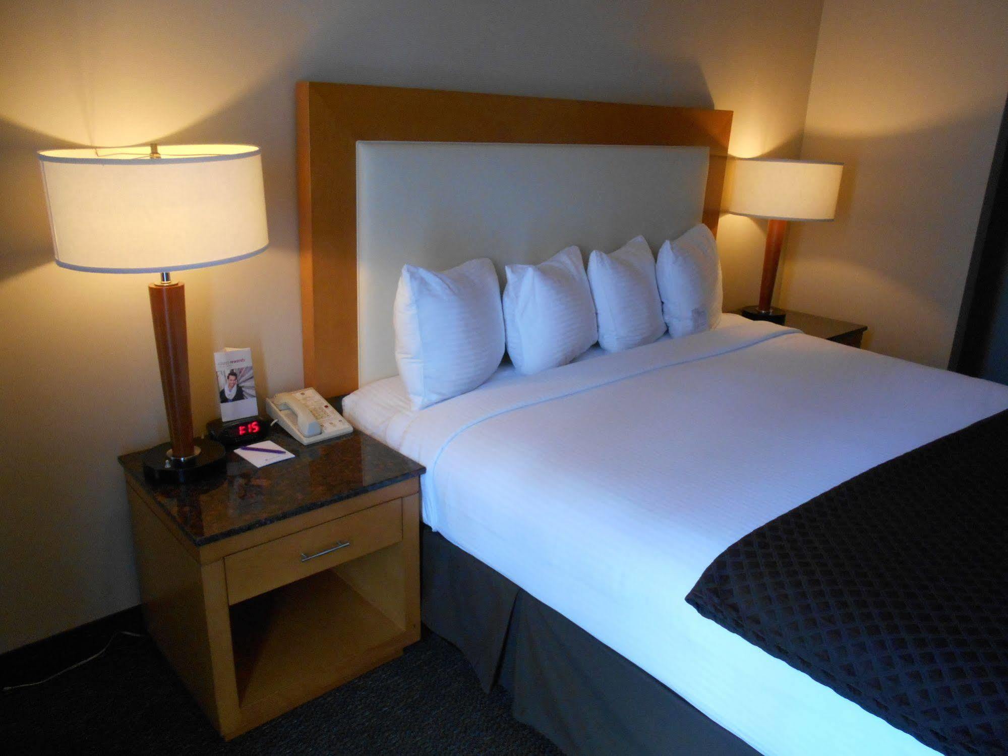 Red Lion Inn & Suites Olympia, Governor Hotel Exteriér fotografie
