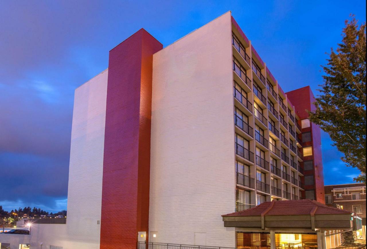 Red Lion Inn & Suites Olympia, Governor Hotel Exteriér fotografie
